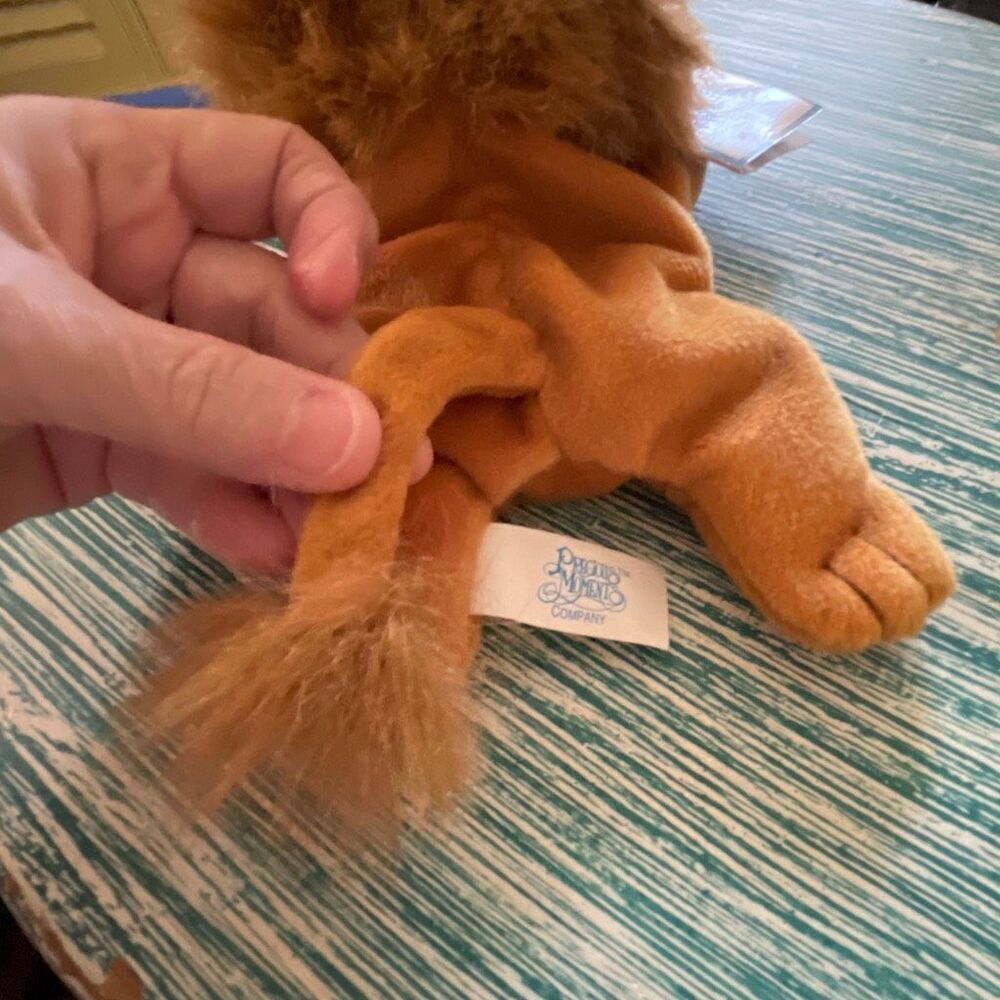 Precious Moments Vintage Alek the Lion Stuffed Animal - Picture 4 of 9